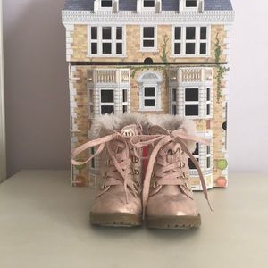 Little Sydney toddler size 7 pink boots